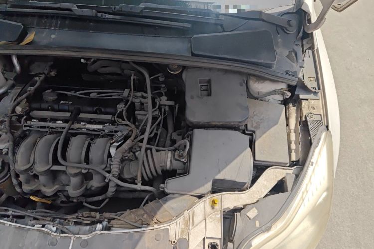 Used Ford Focus 2012 Hatchback 1.6L Automatic Fashion Edition Engine Bay Left