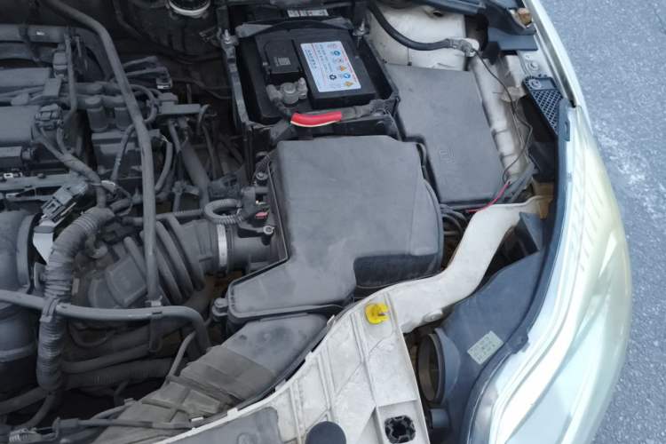 Used Ford Focus 2012 Hatchback 1.6L Automatic Fashion Edition Engine Bay Left