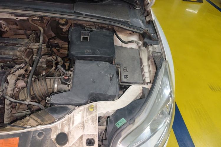 Used Ford Focus 2012 Hatchback 1.6L Manual Comfort Model Engine Bay Left
