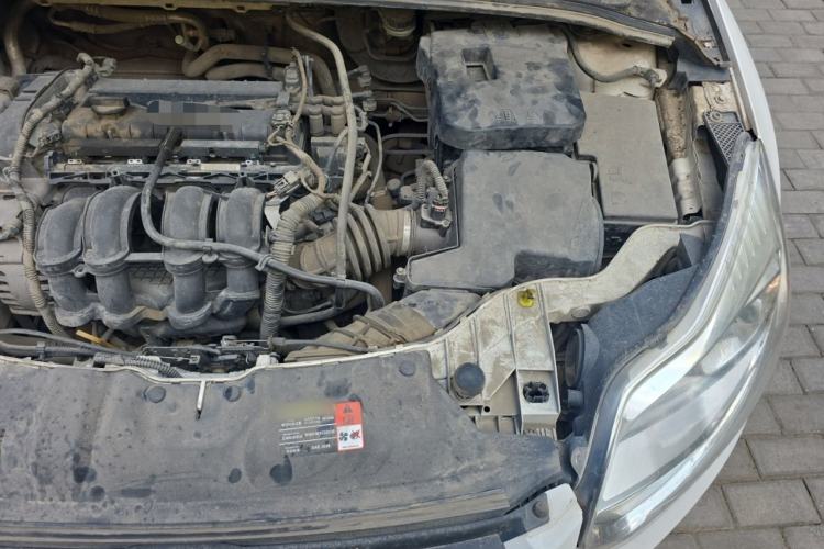 Used Ford Focus 2012 Hatchback 1.6L Manual Comfort Model Engine Bay Left