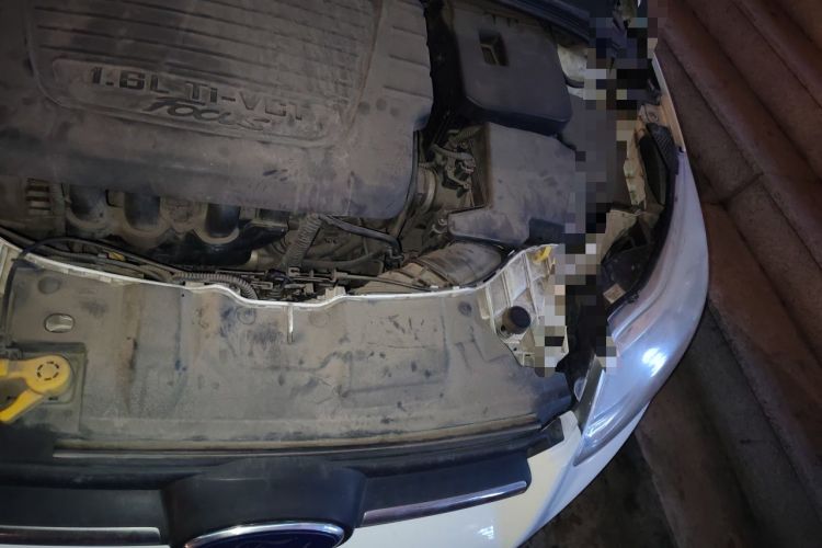 Used Ford Focus 2012 Hatchback 1.6L Manual Comfort Model Engine Bay Left