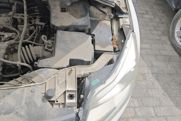 Used Ford Focus 2012 Hatchback 1.6L Automatic Fashion Edition Engine Bay Left