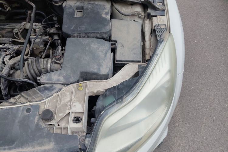 Used Ford Focus 2012 Hatchback 1.6L Automatic Comfort Model Engine Bay Left