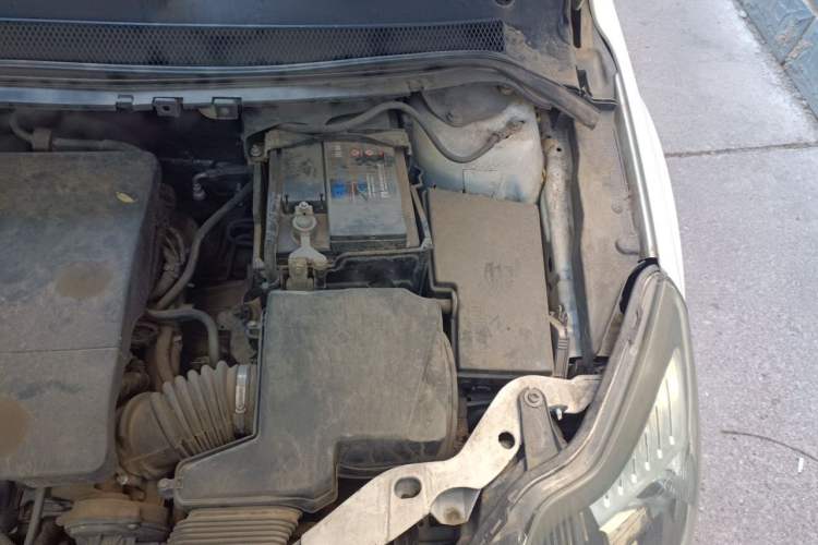 Used Ford Focus 2012 Hatchback Classic 1.8L Manual Base Model Engine Bay Left