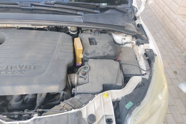 Used Ford Focus 2012 Hatchback 1.6L Manual Comfort Model Engine Bay Left
