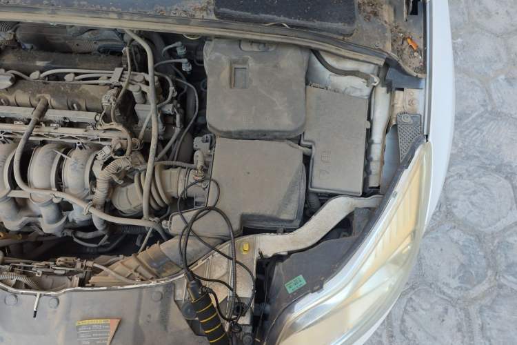 Used Ford Focus 2012 Sedan 1.6L Manual Comfort Model Engine Bay Left