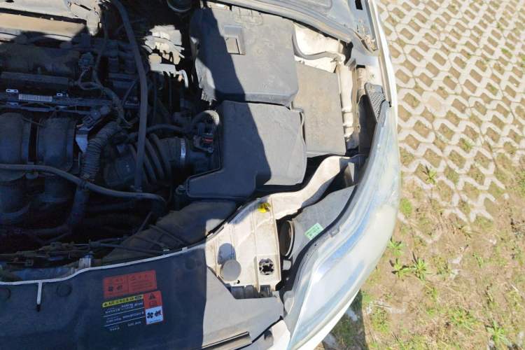 Used Ford Focus 2012 Hatchback 1.6L Automatic Fashion Edition Engine Bay Left