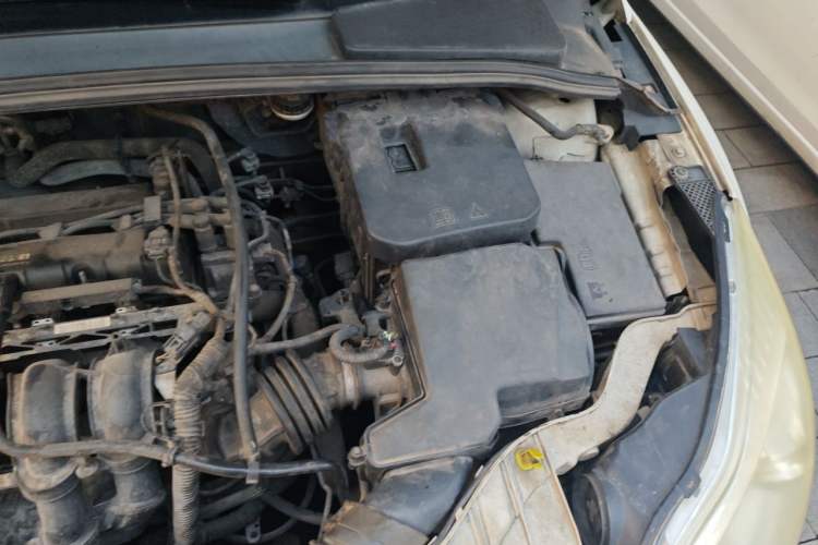 Used Ford Focus 2012 Hatchback 1.6L Manual Fashion Edition Engine Bay Left