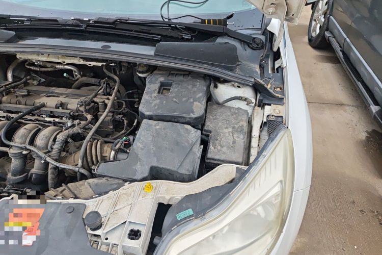 Used Ford Focus 2012 Sedan 1.6L Manual Fashion Edition Engine Bay Left