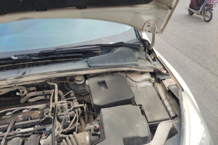 Used Ford Focus 2012 Hatchback 1.6L Automatic Comfort Model Engine Bay Left