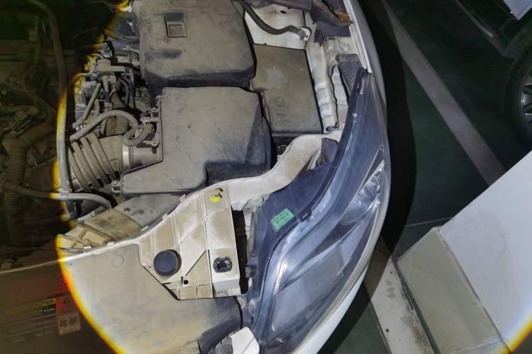 Used Ford Focus 2012 Sedan 1.6L Automatic Comfort Model Engine Bay Left