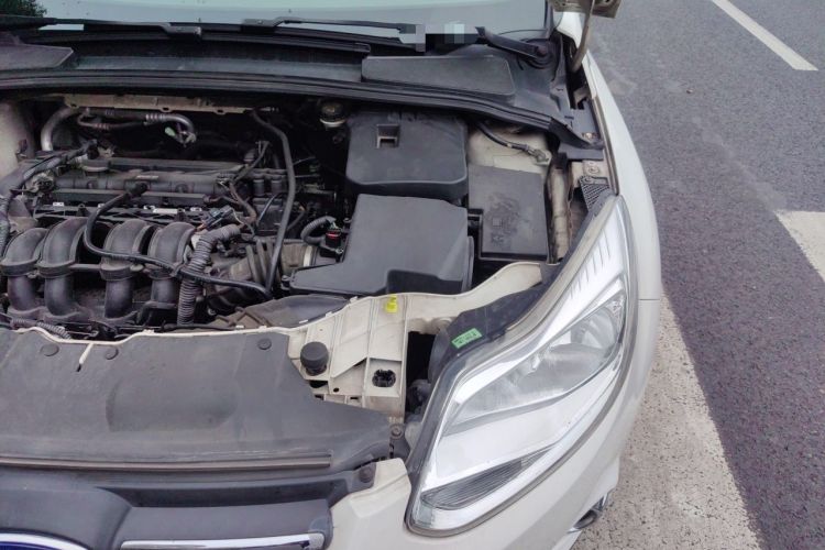 Used Ford Focus 2012 Hatchback 1.6L Automatic Fashion Edition Engine Bay Left