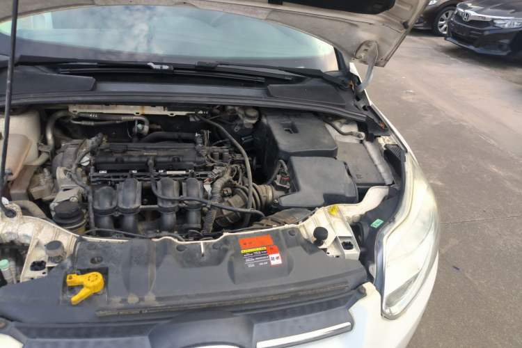 Used Ford Focus 2012 Hatchback 1.6L Automatic Fashion Edition Engine Bay Left