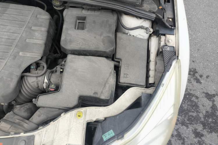 Used Ford Focus 2012 Sedan 2.0L Automatic Flagship Model Engine Bay Left