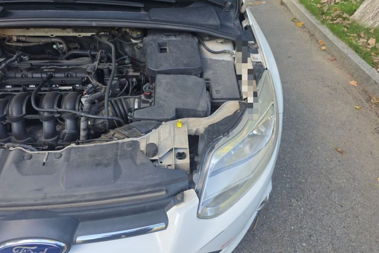 Used Ford Focus 2012 Hatchback 1.6L Automatic Fashion Edition Engine Bay Left
