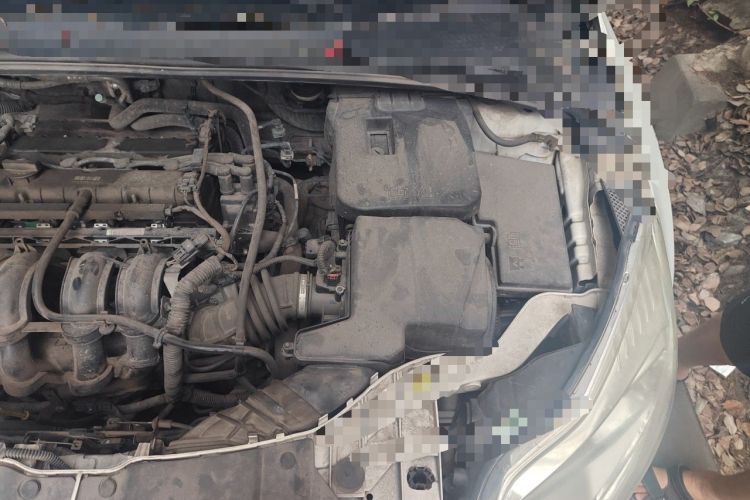 Used Ford Focus 2012 Sedan 1.6L Manual Comfort Model Engine Bay Left