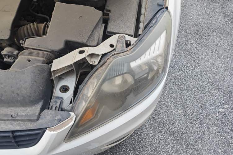 Used Ford Focus 2012 Hatchback Classic 1.8L Automatic Base Model Engine Bay Left