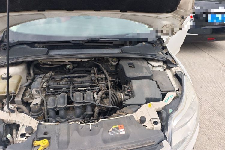 Used Ford Focus 2012 Hatchback 1.6L Automatic Comfort Model Engine Bay Left