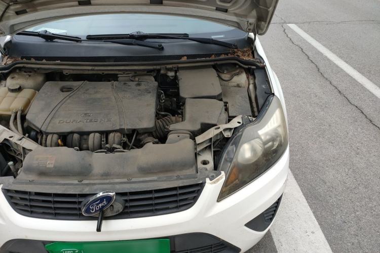 Used Ford Focus 2012 Hatchback Classic 1.8L Automatic Fashion Edition Engine Bay Left