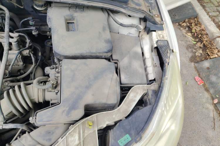 Used Ford Focus 2012 Sedan 1.6L Manual Fashion Edition Engine Bay Left