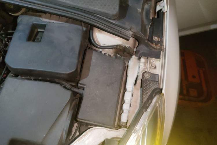 Used Ford Focus 2012 Sedan 1.6L Automatic Fashion Edition Engine Bay Left