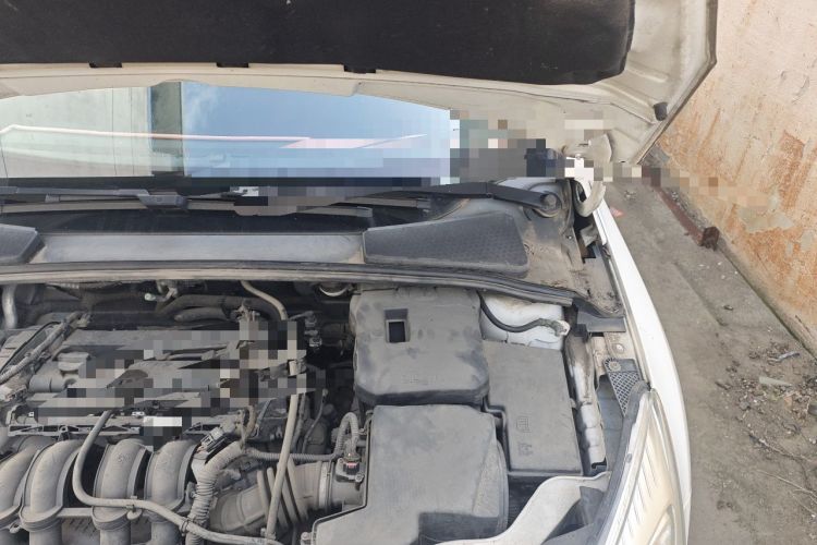 Used Ford Focus 2012 Sedan 1.6L Manual Fashion Edition Engine Bay Left