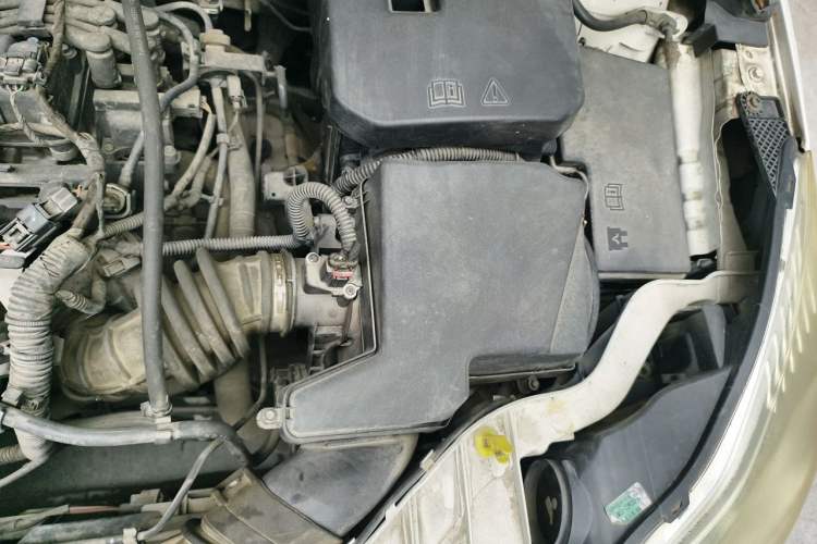 Used Ford Focus 2012 Sedan 1.6L Automatic Fashion Edition Engine Bay Left