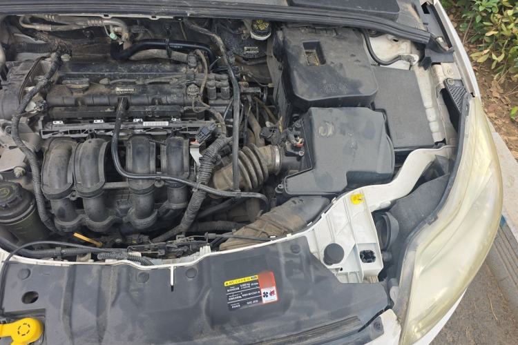 Used Ford Focus 2012 Hatchback 1.6L Automatic Comfort Model Engine Bay Left