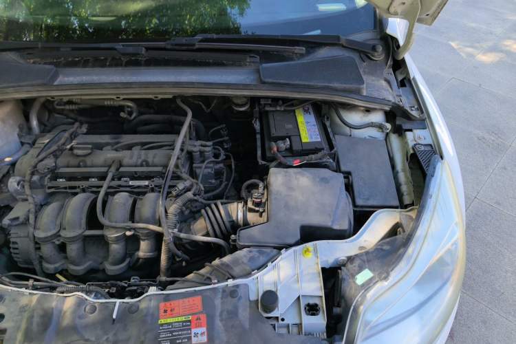 Used Ford Focus 2012 Hatchback 1.6L Manual Comfort Model Engine Bay Left