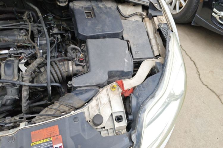 Used Ford Focus 2012 Sedan 1.6L Automatic Fashion Edition Engine Bay Left