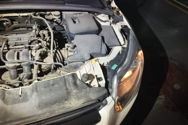 Used Ford Focus 2012 Hatchback 1.6L Manual Comfort Model Engine Bay Left