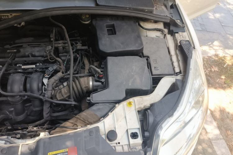 Used Ford Focus 2012 Sedan 1.6L Automatic Fashion Edition Engine Bay Left