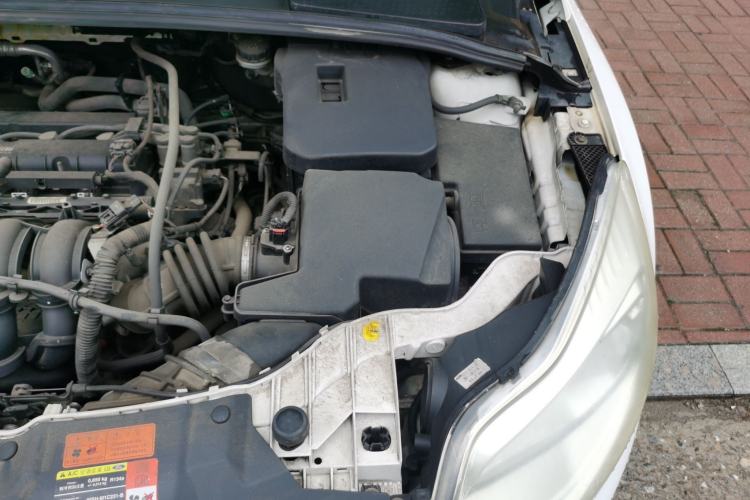 Used Ford Focus 2012 Hatchback 1.6L Automatic Comfort Model Engine Bay Left