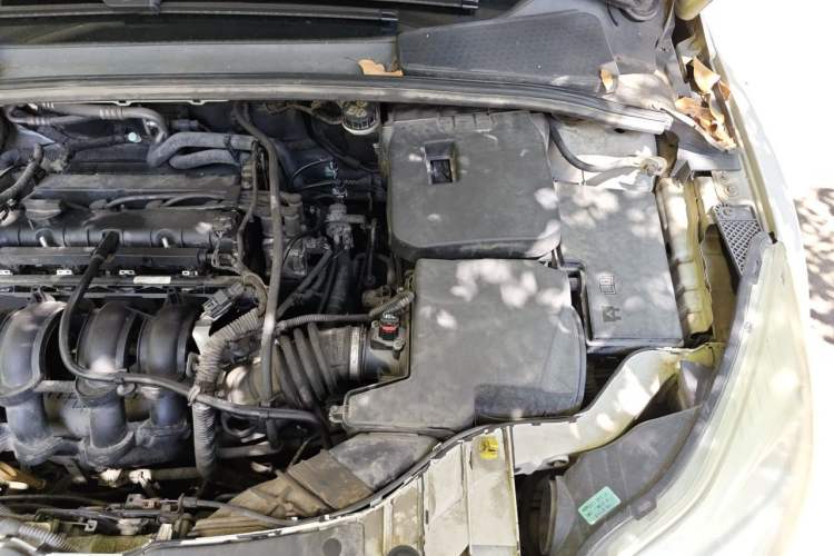 Used Ford Focus 2012 Sedan 1.6L Automatic Comfort Model Engine Bay Left