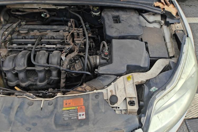 Used Ford Focus 2012 Hatchback 1.6L Automatic Fashion Edition Engine Bay Left