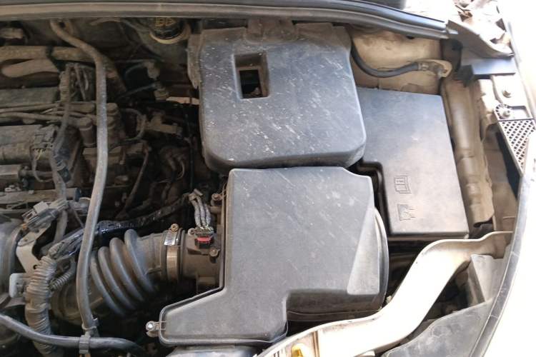 Used Ford Focus 2012 Sedan 1.6L Automatic Prestige Model Engine Bay Left