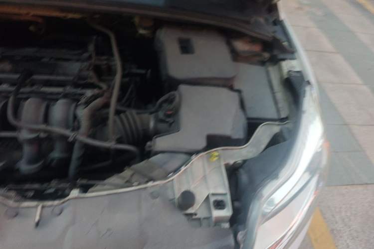 Used Ford Focus 2012 Hatchback 1.6L Automatic Fashion Edition Engine Bay Left