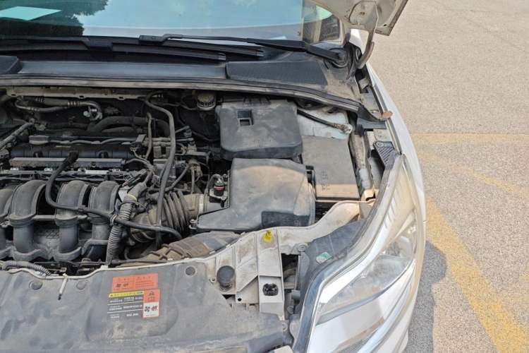 Used Ford Focus 2012 Hatchback 1.6L Automatic Fashion Edition Engine Bay Left