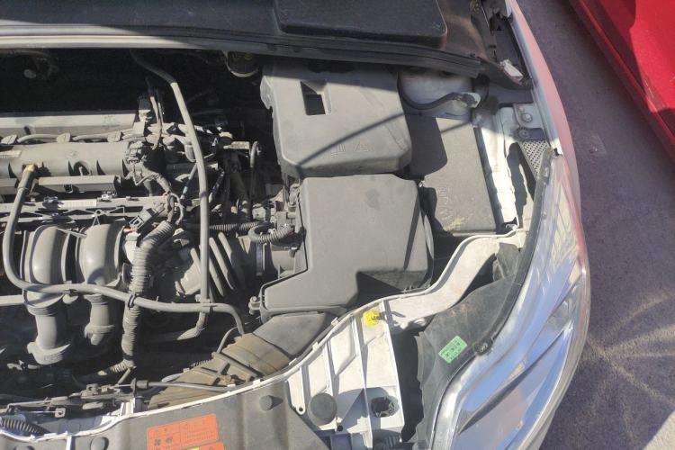 Used Ford Focus 2012 Hatchback 1.6L Automatic Fashion Edition Engine Bay Left
