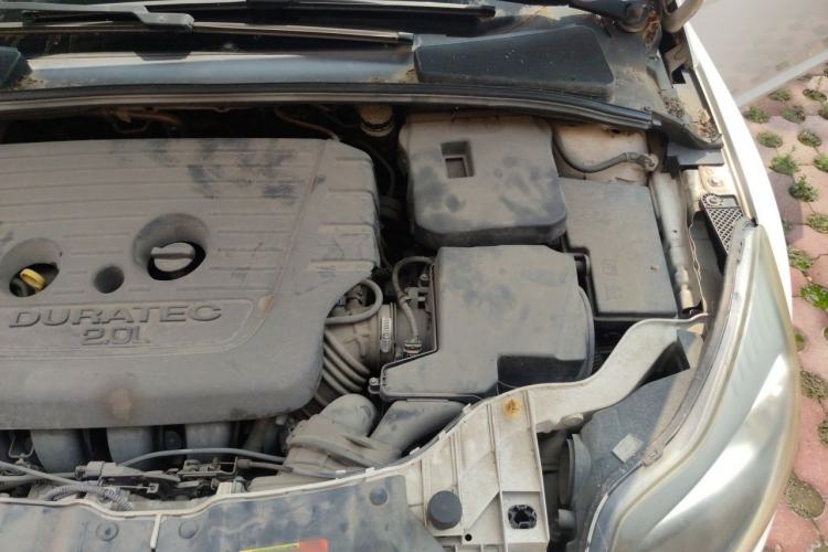 Used Ford Focus 2012 Hatchback 2.0L Automatic Luxury Sport Model Engine Bay Left