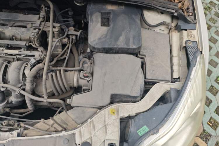 Used Ford Focus 2012 Hatchback 1.6L Automatic Fashion Edition Engine Bay Left