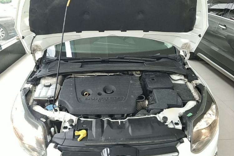 Used Ford Focus 2012 Hatchback 2.0L Automatic Luxury Sport Model Engine Bay