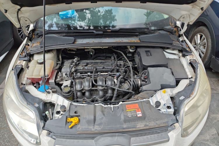 Used Ford Focus 2012 Sedan 1.6L Automatic Fashion Edition Engine Bay