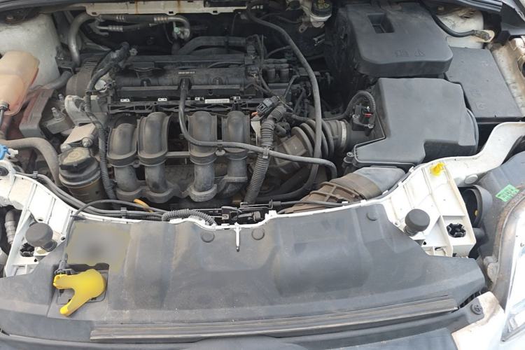 Used Ford Focus 2012 Hatchback 1.6L Automatic Fashion Edition Engine Bay