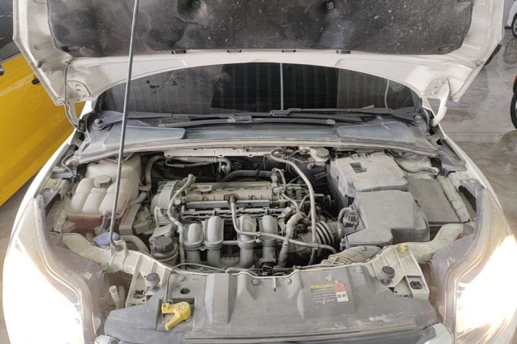 Used Ford Focus 2012 Hatchback 1.6L Automatic Fashion Edition Engine Bay
