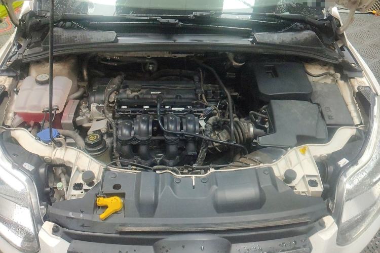 Used Ford Focus 2012 Sedan 1.6L Automatic Fashion Edition Engine Bay