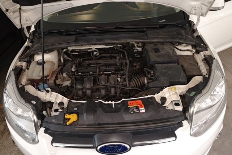Used Ford Focus 2012 Hatchback 1.6L Automatic Fashion Edition Engine Bay