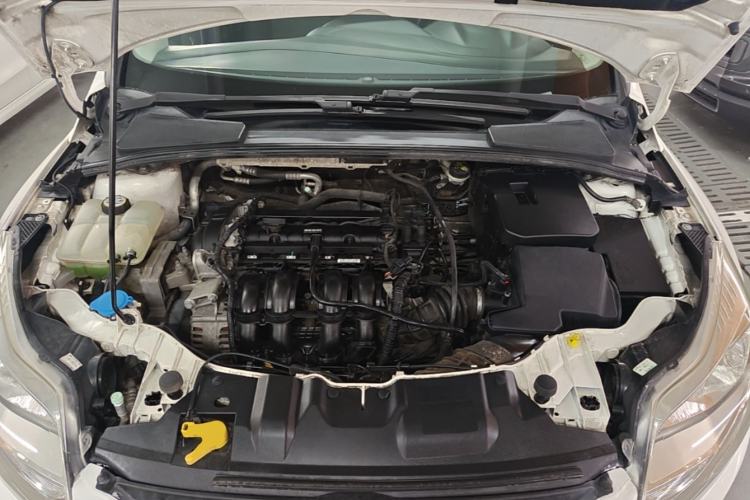 Used Ford Focus 2012 Sedan 1.6L Manual Fashion Edition Engine Bay