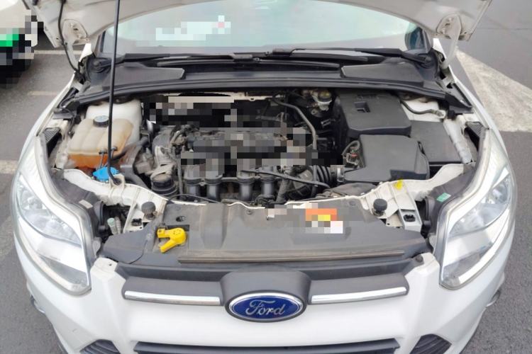 Used Ford Focus 2012 Sedan 1.6L Automatic Fashion Edition Engine Bay