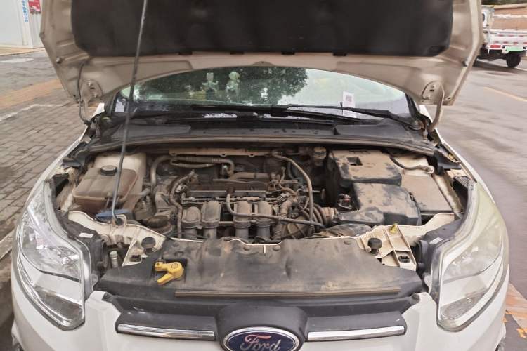 Used Ford Focus 2012 Sedan 1.6L Automatic Fashion Edition Engine Bay
